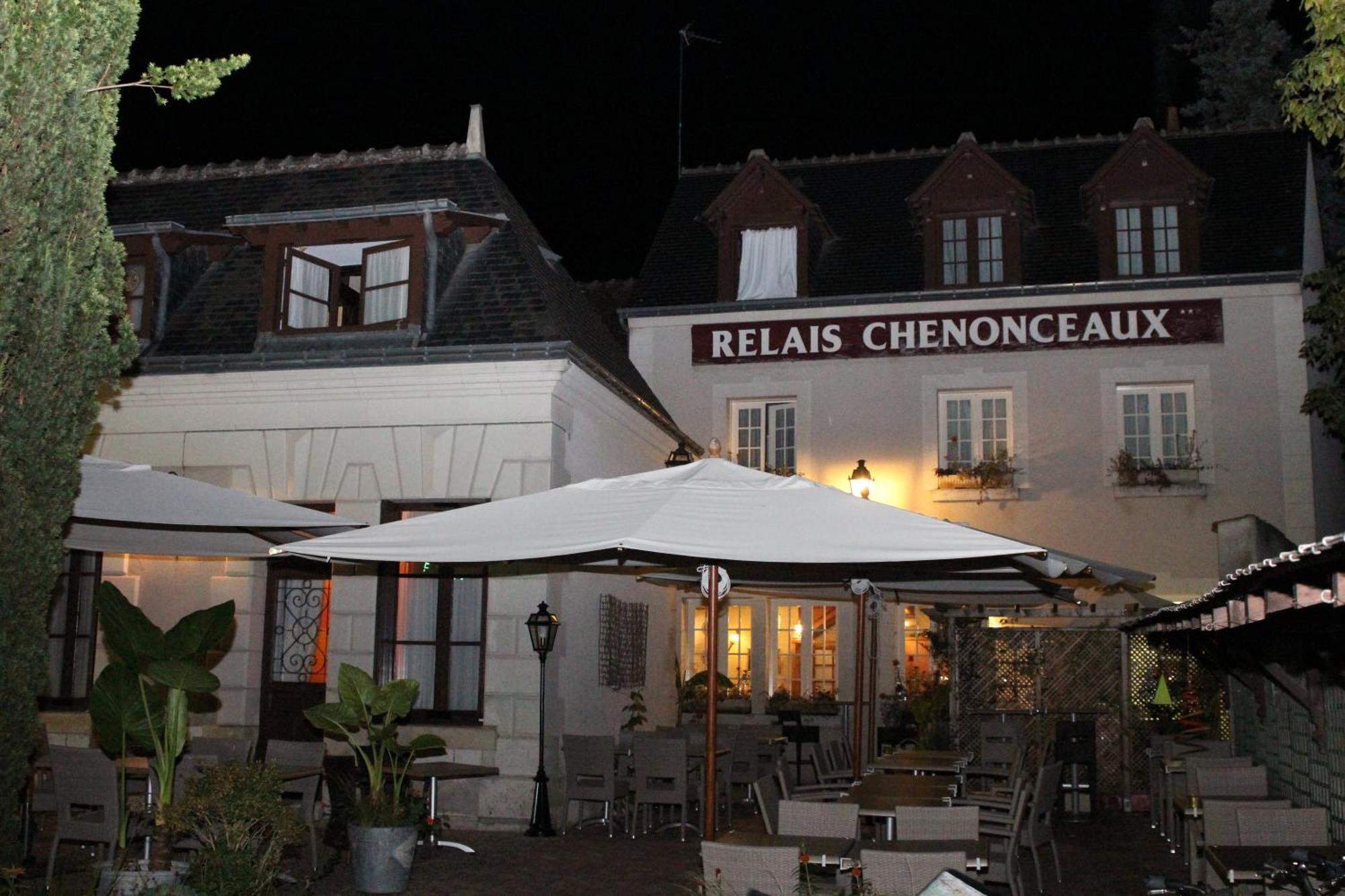 Logis Hotels Restaurant Le Relais Шенонсо Екстериор снимка