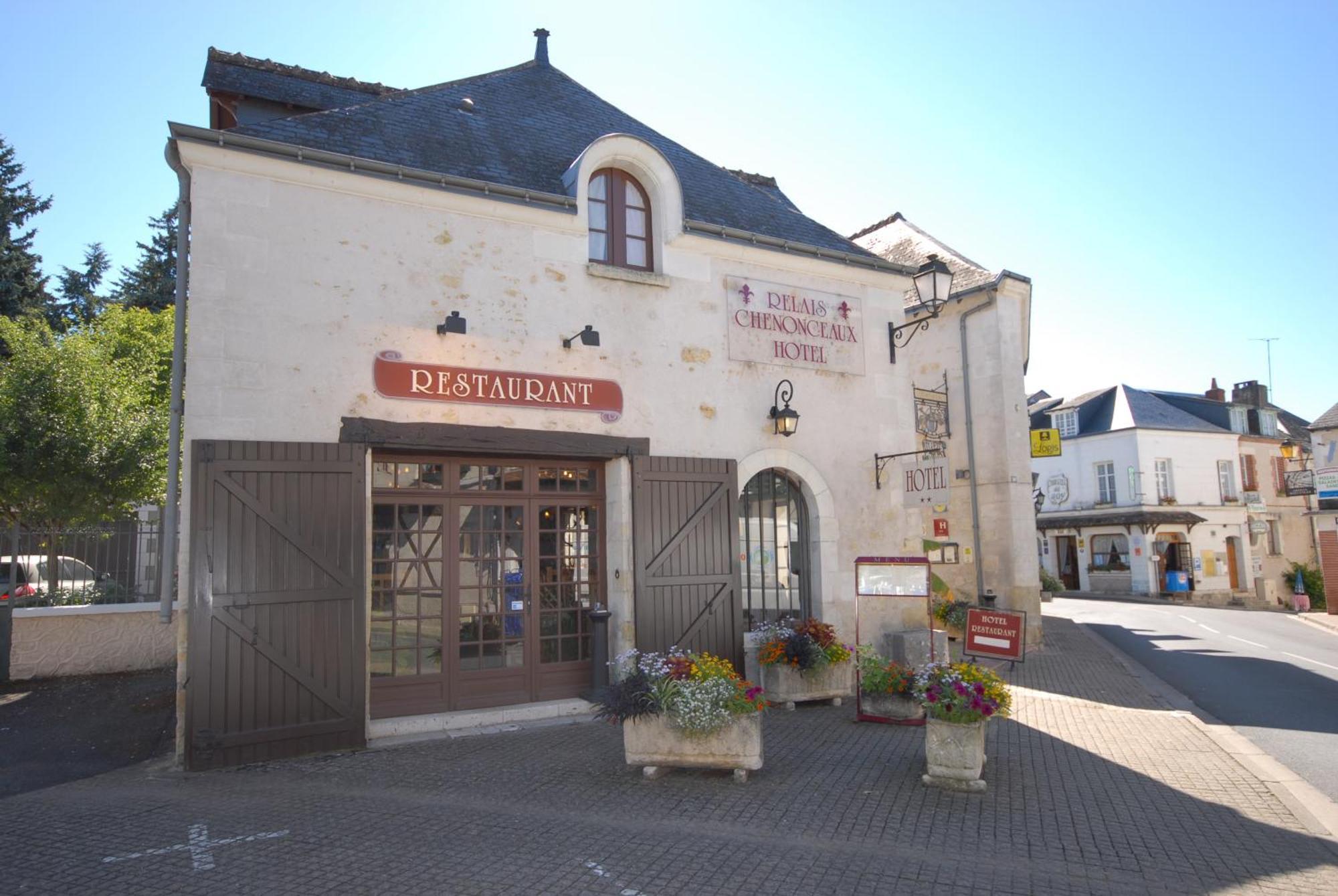 Logis Hotels Restaurant Le Relais Шенонсо Екстериор снимка