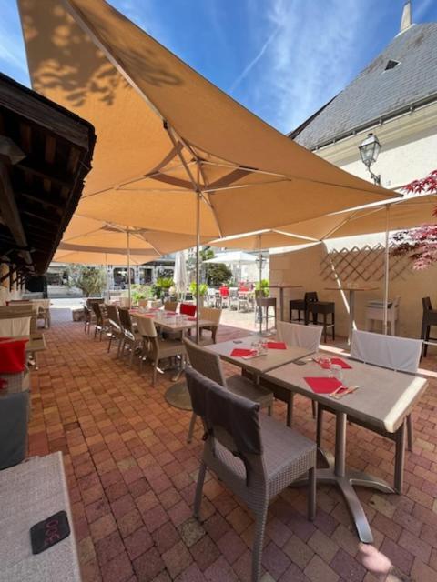 Logis Hotels Restaurant Le Relais Шенонсо Екстериор снимка