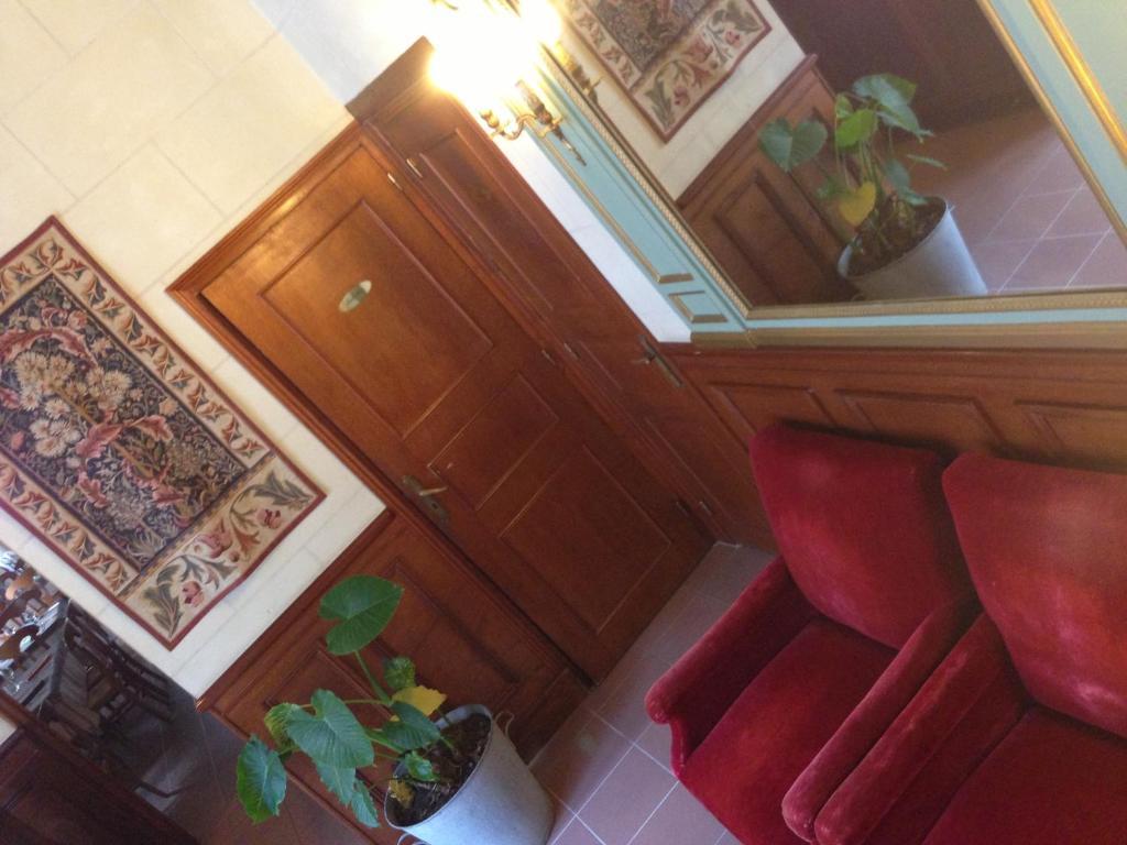 Logis Hotels Restaurant Le Relais Шенонсо Екстериор снимка