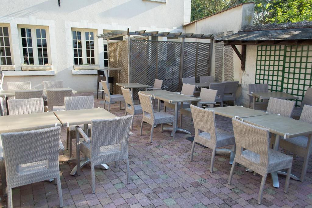 Logis Hotels Restaurant Le Relais Шенонсо Екстериор снимка