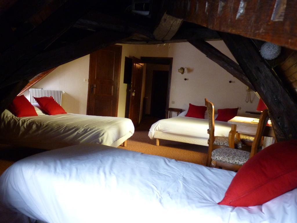 Logis Hotels Restaurant Le Relais Шенонсо Екстериор снимка