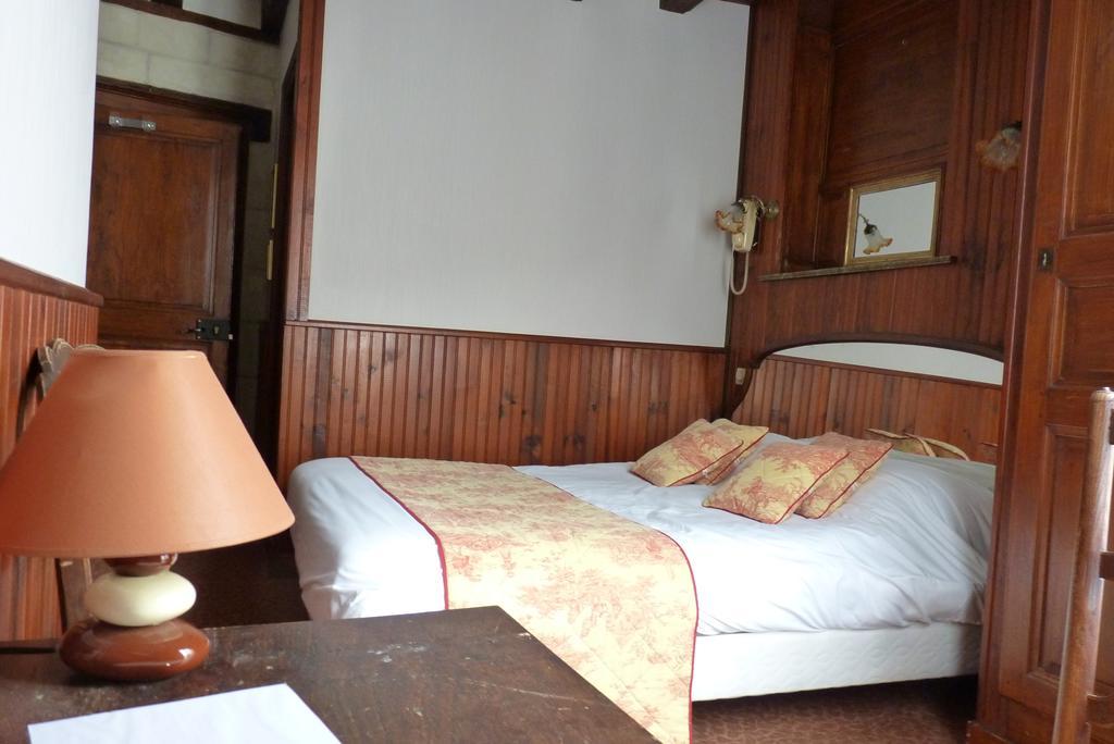 Logis Hotels Restaurant Le Relais Шенонсо Екстериор снимка